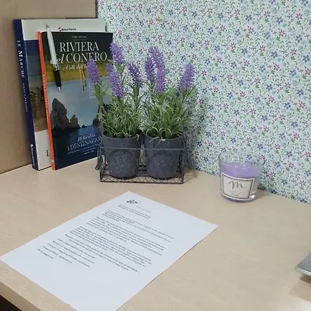 Πανσιόν Rosagarden's Potenza Picena