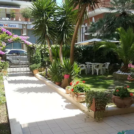 Rosagarden's 3*
